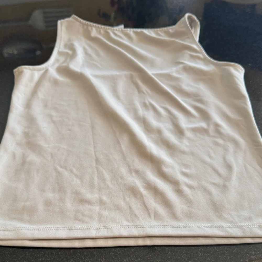 Basic Square-Neck Tank Top - Cream - Picture 6 of 7